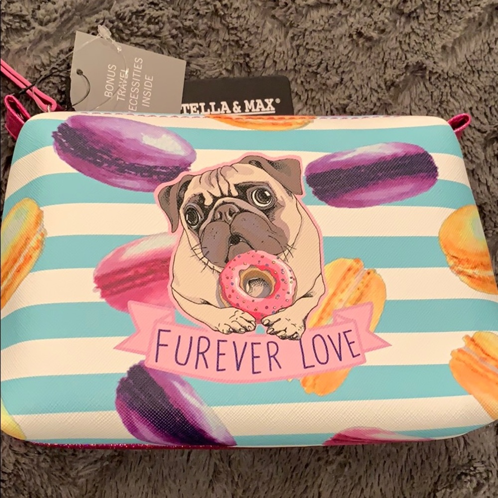 New makeup travel bag